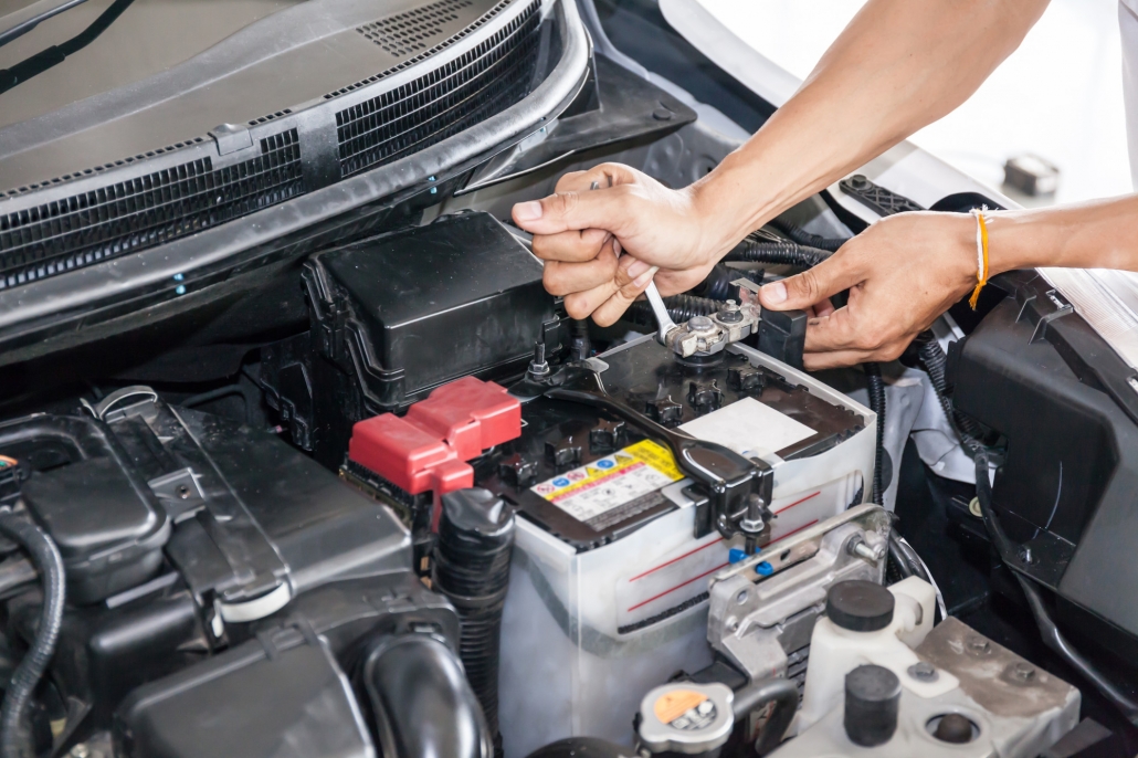 mobile-car-battery-replacement-1030x686